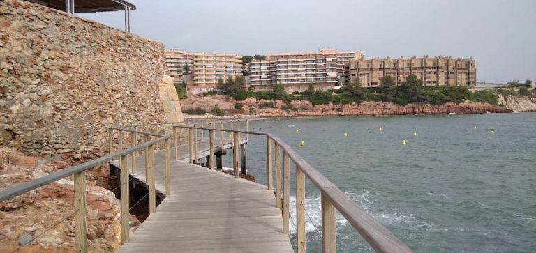 Els Capellans