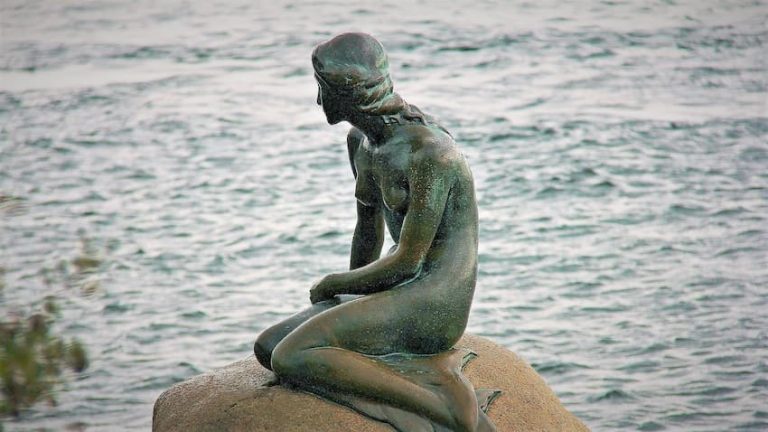 LA LEYENDA DE LA SIRENA DE CEUTA